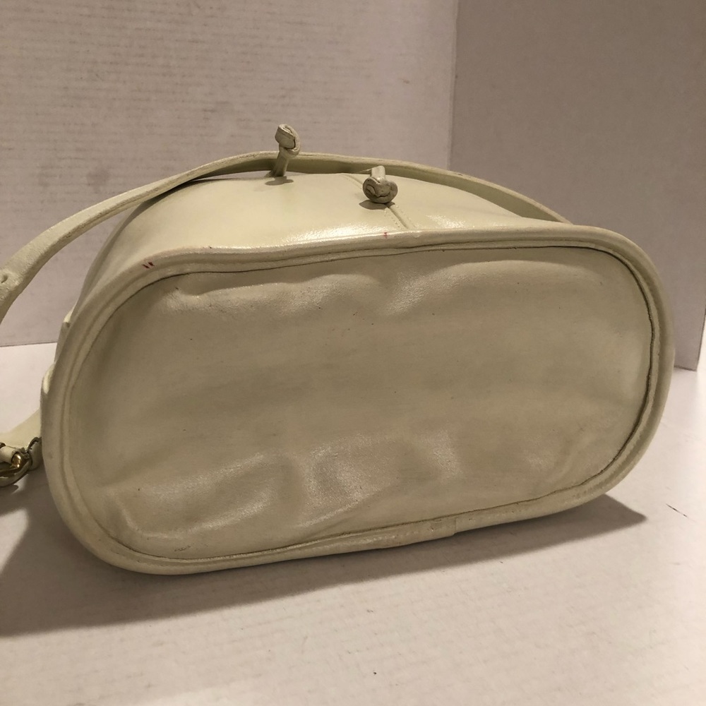 Authentic Classic Coach Drawstring Sac - image 3